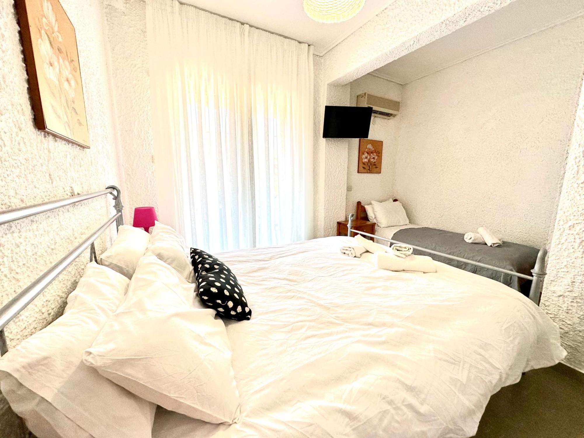 Katerina Apartments Néos Pírgos Zimmer foto