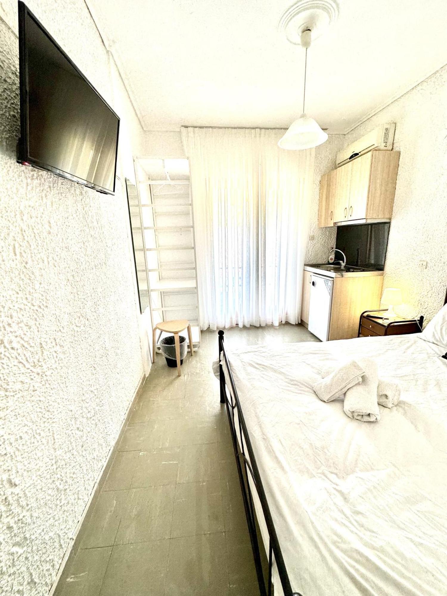 Katerina Apartments Néos Pírgos Zimmer foto