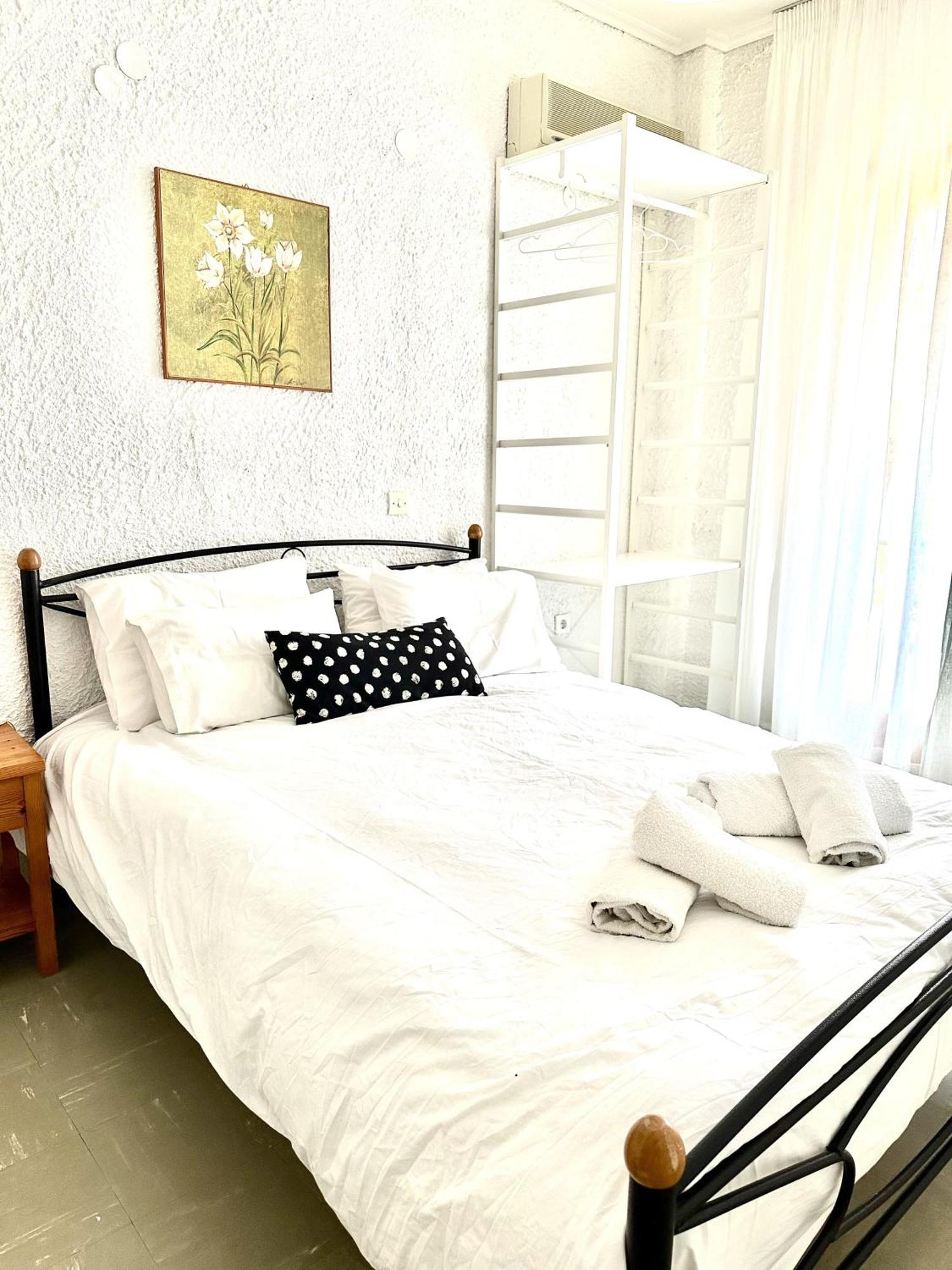 Katerina Apartments Néos Pírgos Zimmer foto